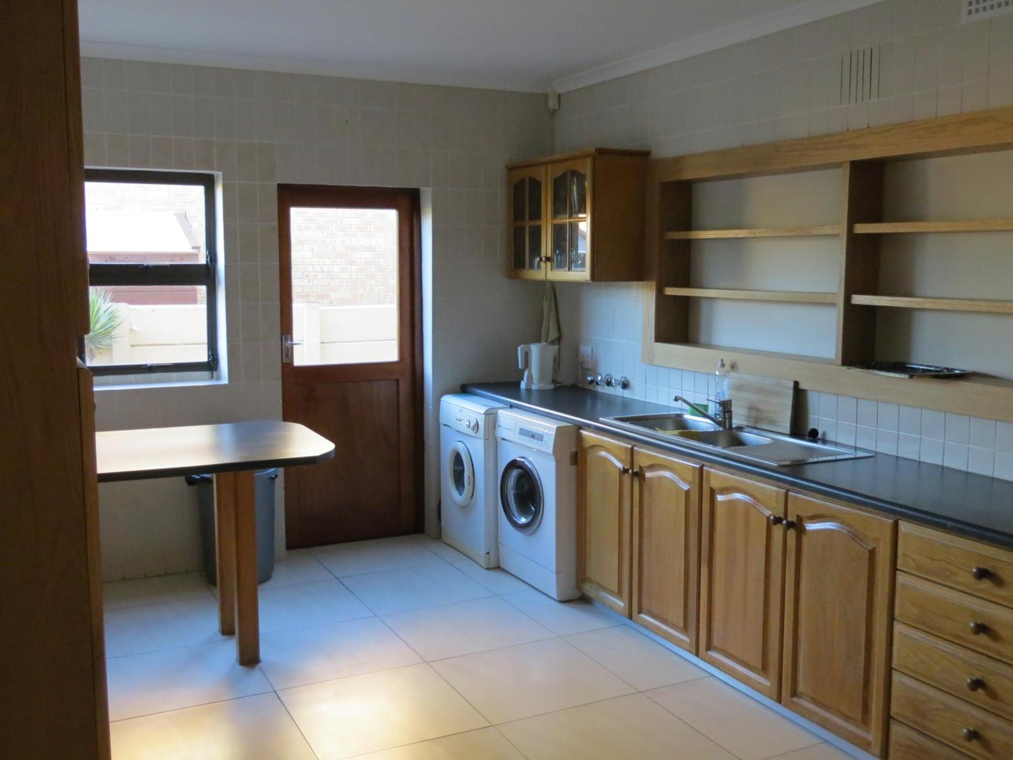 Cape Oasis Guesthouse Bloubergstrand Esterno foto
