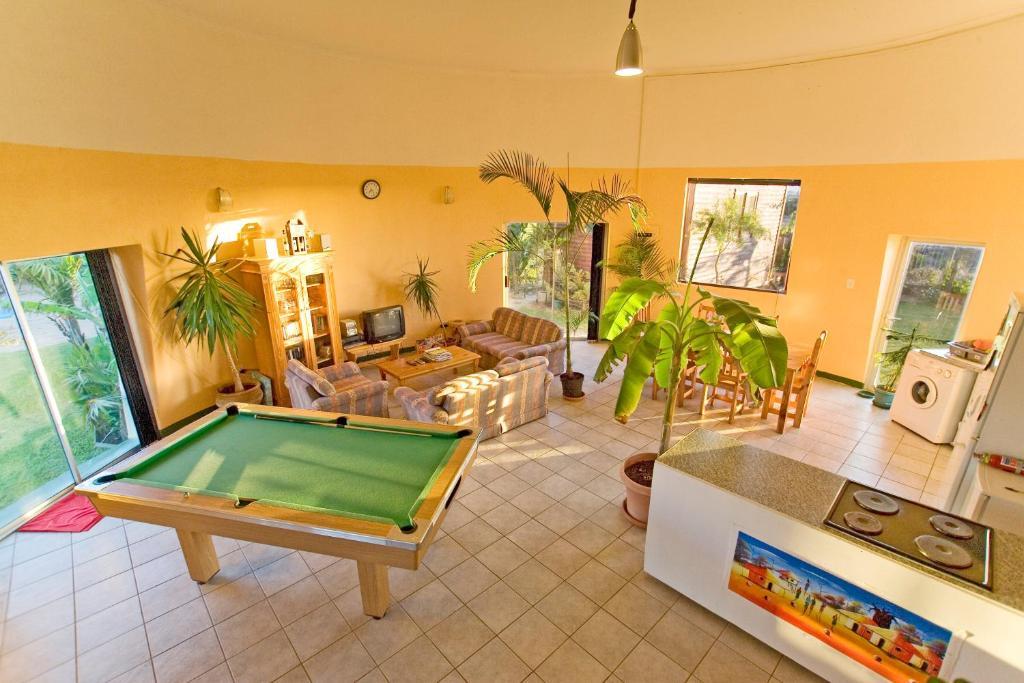 Cape Oasis Guesthouse Bloubergstrand Esterno foto
