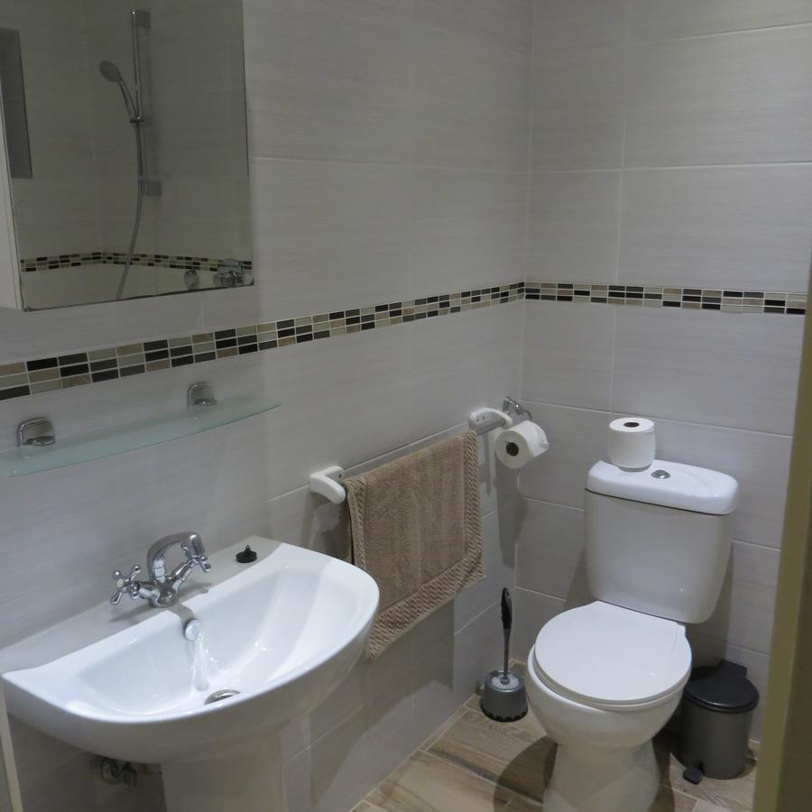 Cape Oasis Guesthouse Bloubergstrand Esterno foto