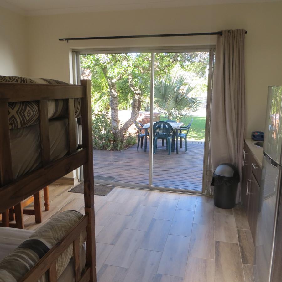 Cape Oasis Guesthouse Bloubergstrand Esterno foto